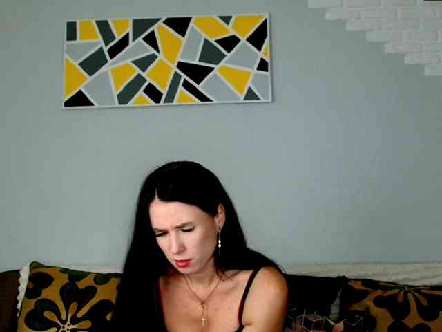 MilfLunna webcam