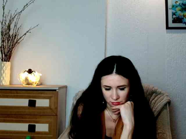 MilfLunna webcam