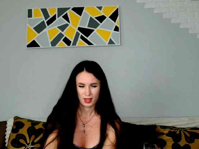 MilfLunna webcam