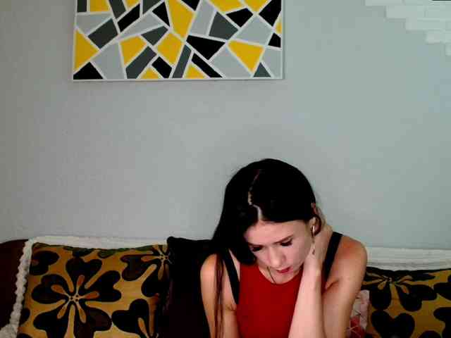 Model: MilfLunna
