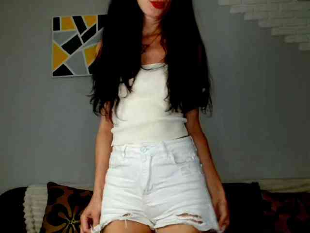 MilfLunna webcam