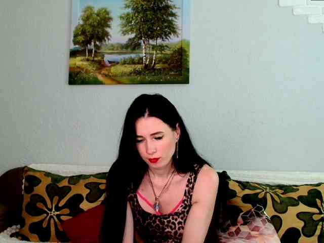 MilfLunna webcam