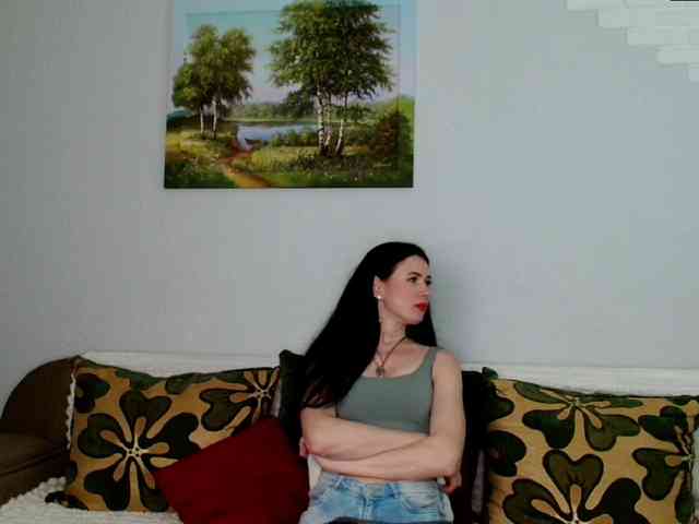 MilfLunna webcam