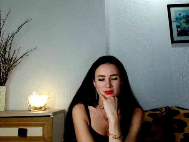 MilfLunna webcam