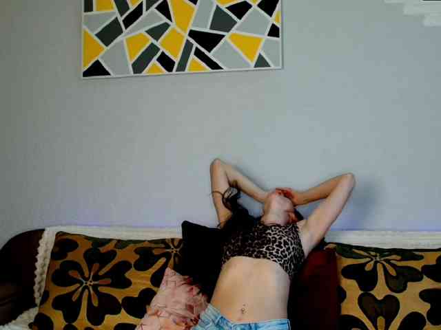 MilfLunna webcam