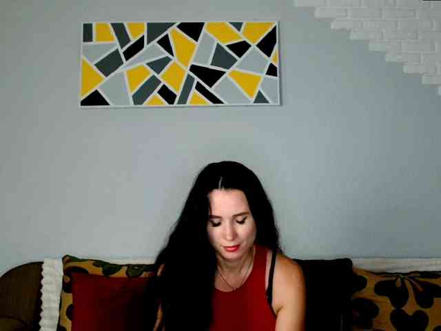 MilfLunna Live Webcam on BongaCams