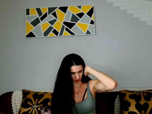 MilfLunna webcam