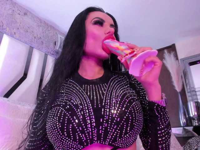 Valeriajade live webcam show