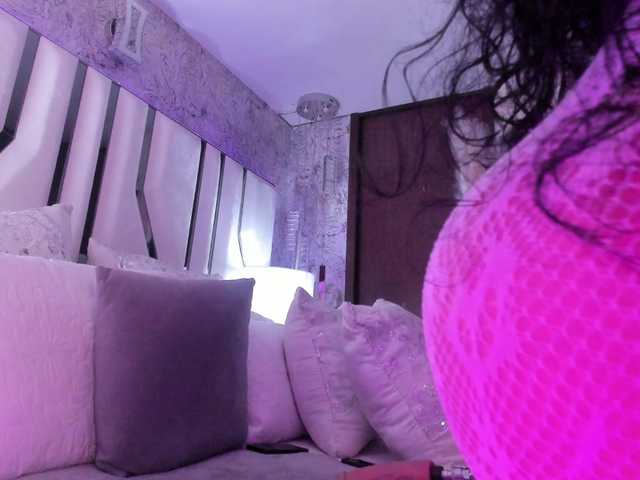 Valeriajade live cam