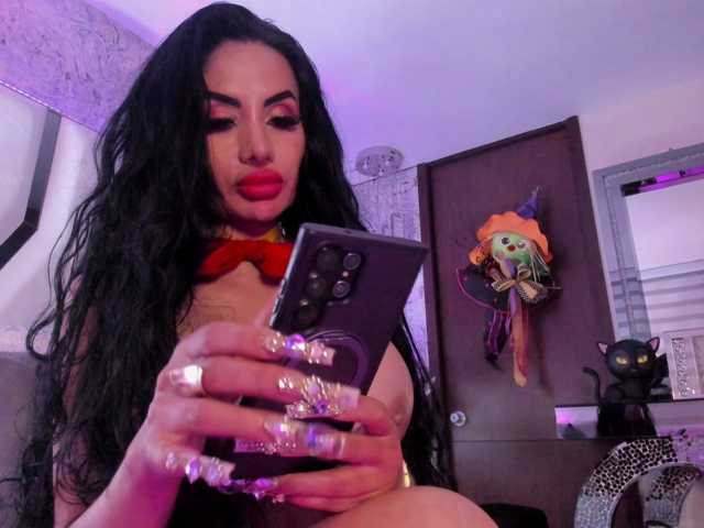 Valeriajade live cam on BongaCams