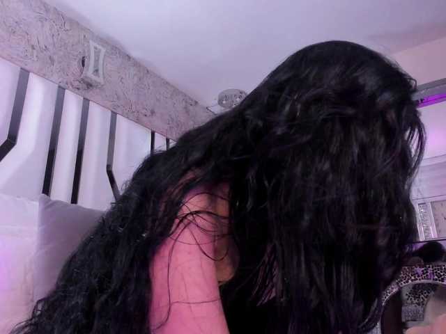 Valeriajade live cam on BongaCams