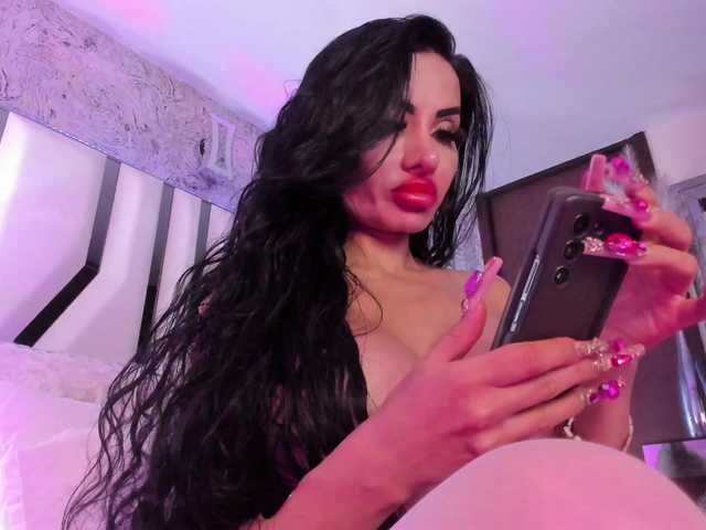 Valeriajade live cam on BongaCams