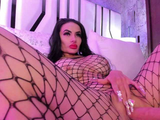 Valeriajade live cam on BongaCams
