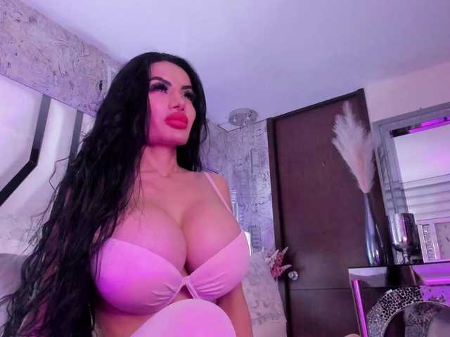 Valeriajade live cam preview