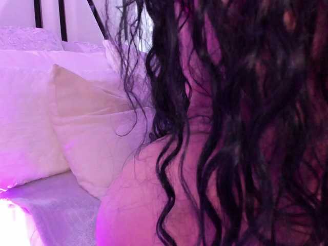 Valeriajade live cam on BongaCams