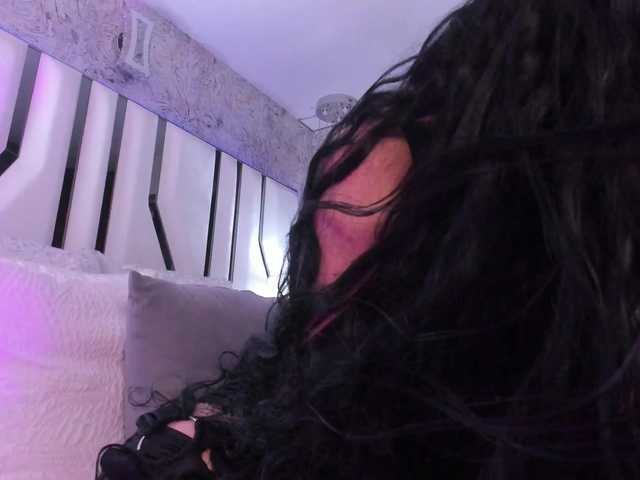 Valeriajade live cam on BongaCams