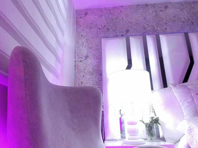 Valeriajade live cam on BongaCams