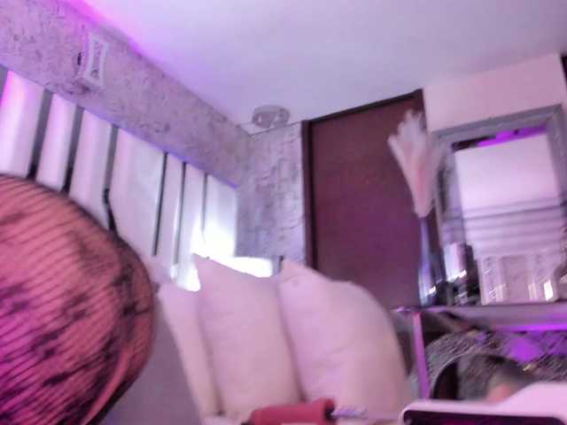 Valeriajade live cam on BongaCams
