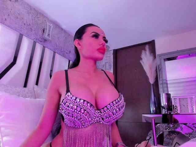 valeriajade's live room