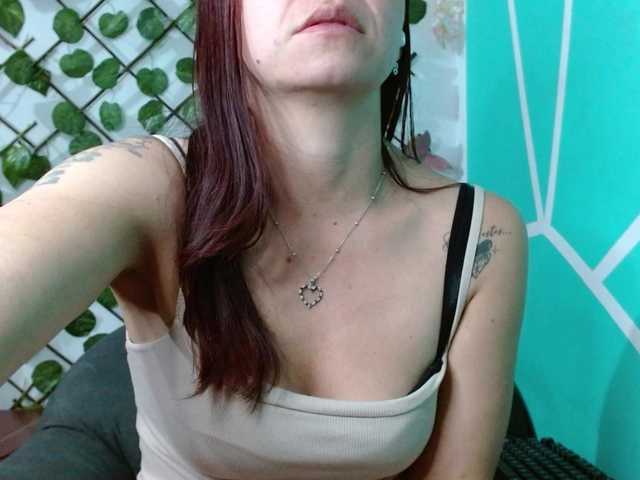salems83 live cam on BongaCams