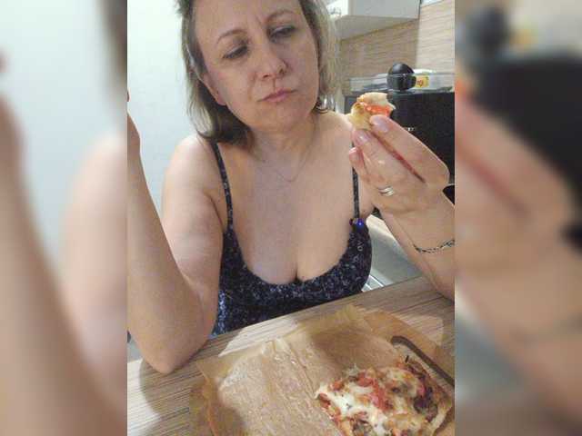 lovesupergerl live cam on BongaCams