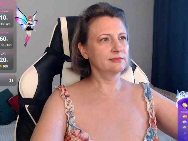 LoveSuperGerl webcam