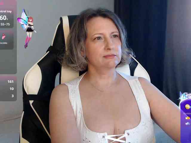 LoveSuperGerl webcam