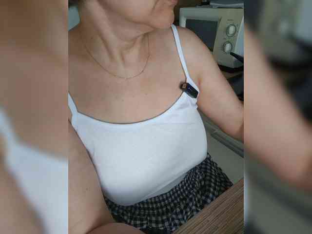 LoveSuperGerl webcam