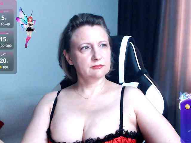 LoveSuperGerl webcam
