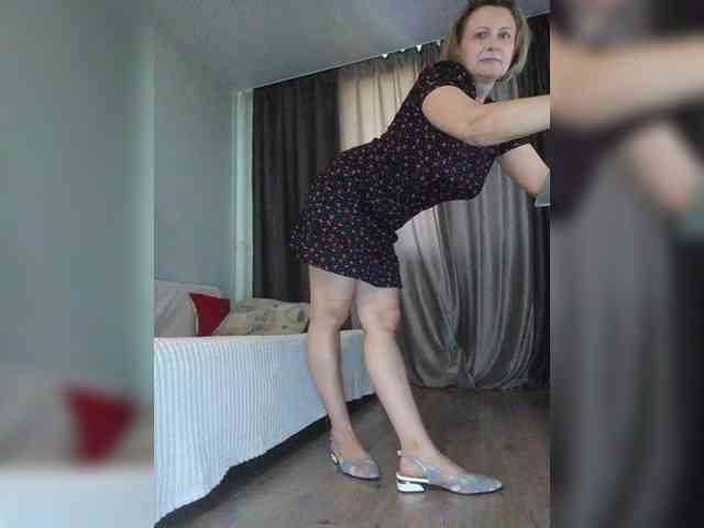 LoveSuperGerl webcam