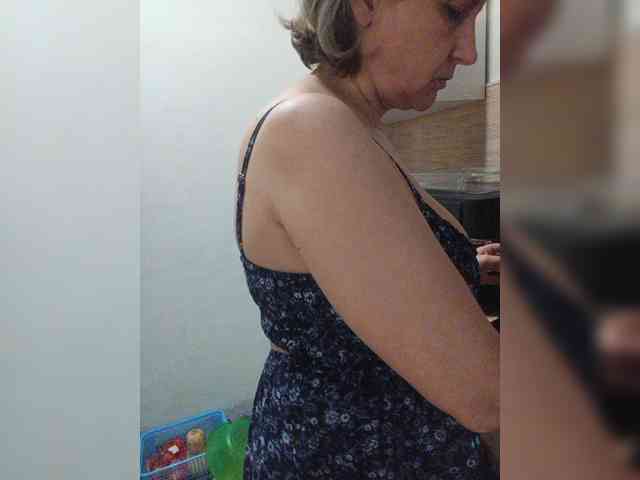 LoveSuperGerl webcam
