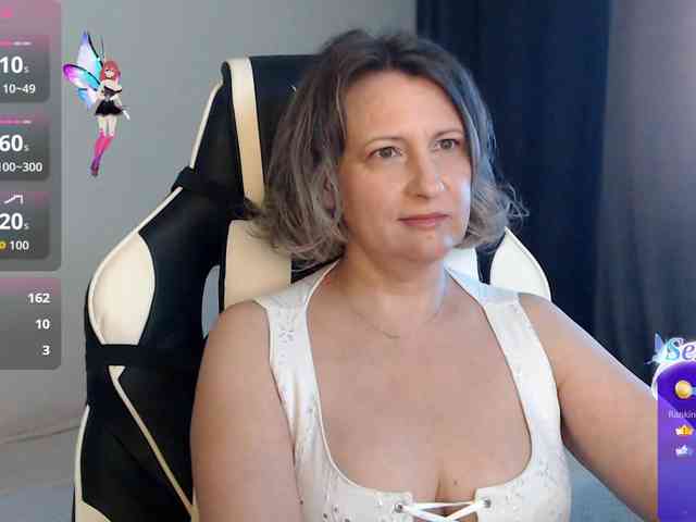 LoveSuperGerl webcam