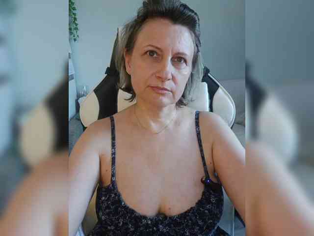 LoveSuperGerl webcam
