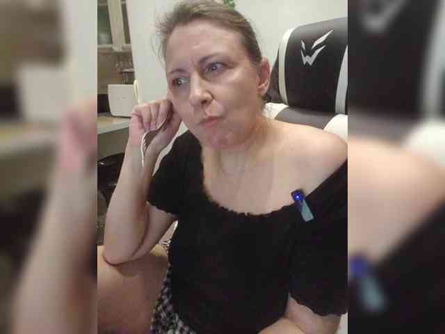 LoveSuperGerl webcam