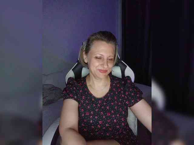 LoveSuperGerl webcam