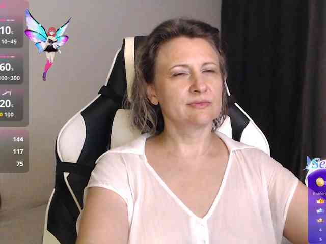 LoveSuperGerl webcam