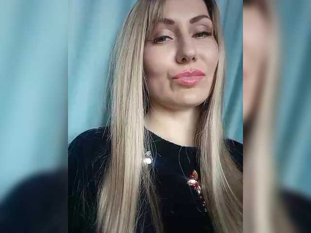 Cassssablanca's BongaCams show and profile