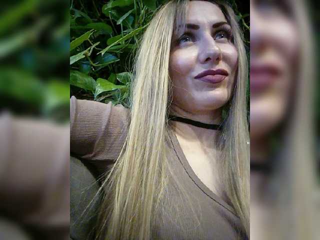 Cassssablanca Live Cam on BongaCams