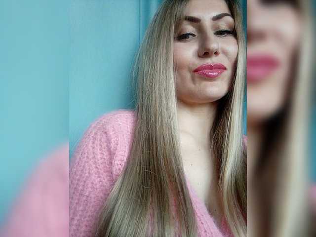 Cassssablanca's BongaCams show and profile