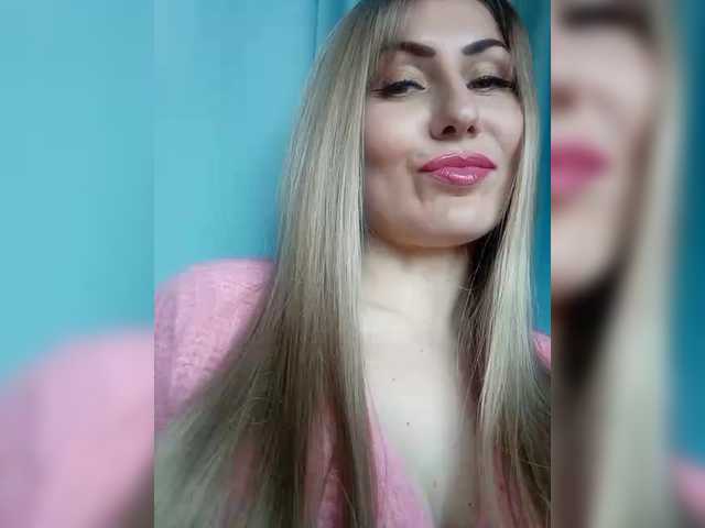 Cassssablanca's BongaCams show and profile