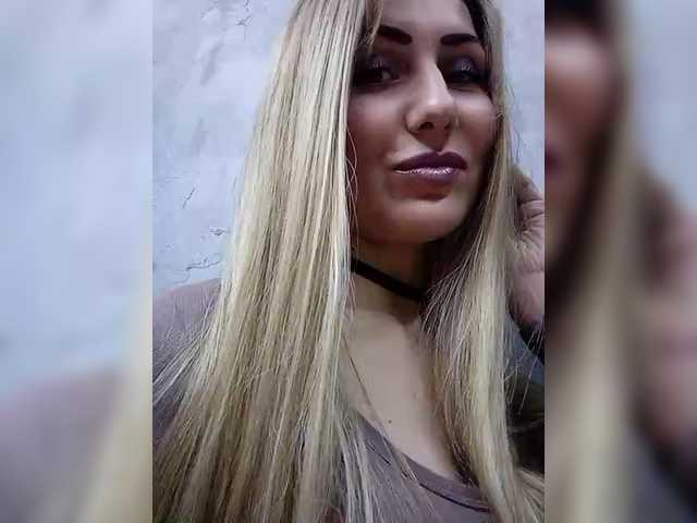 Cassssablanca's BongaCams show and profile