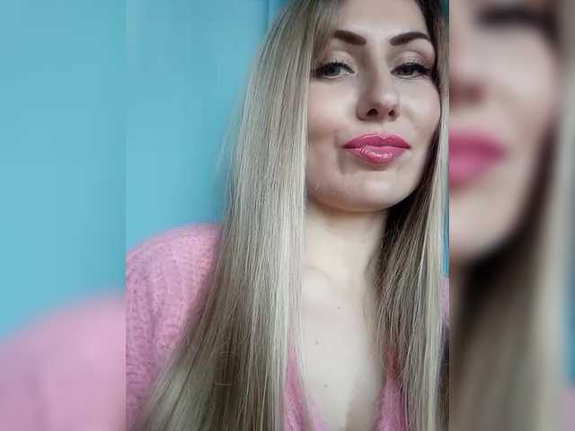 Cassssablanca's BongaCams show and profile