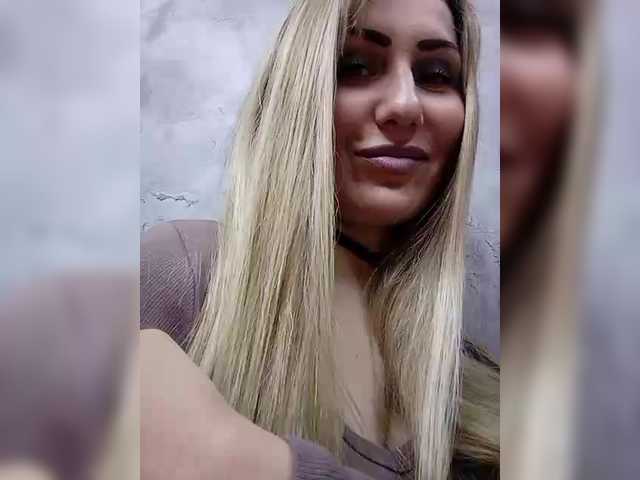 Cassssablanca's BongaCams show and profile