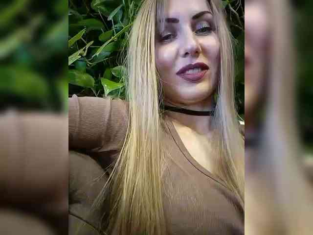 Cassssablanca Live Webcam on BongaCams