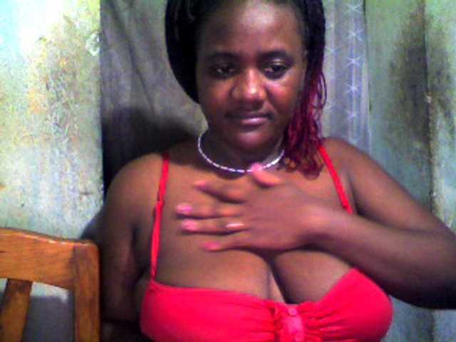 le modèle pussyblacky est en webcam porno dans un show sur le site bongacams, il possède les tags suivants: Ebony,Brunette,Shaved