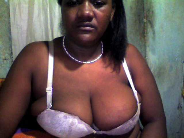 pussyblacky live cam on BongaCams