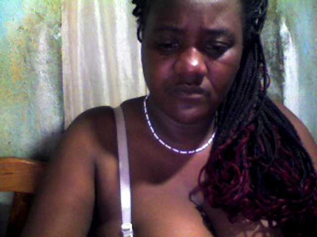 pussyblacky, en vivo ahora en BongaCams
