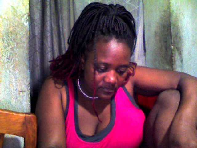 pussyblacky live webcam show