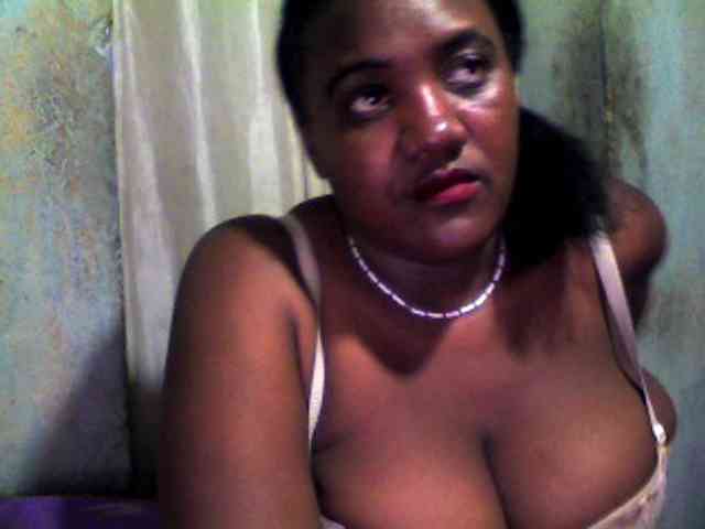 pussyblacky webcam