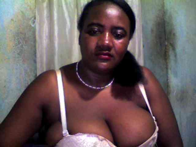 pussyblacky webcam